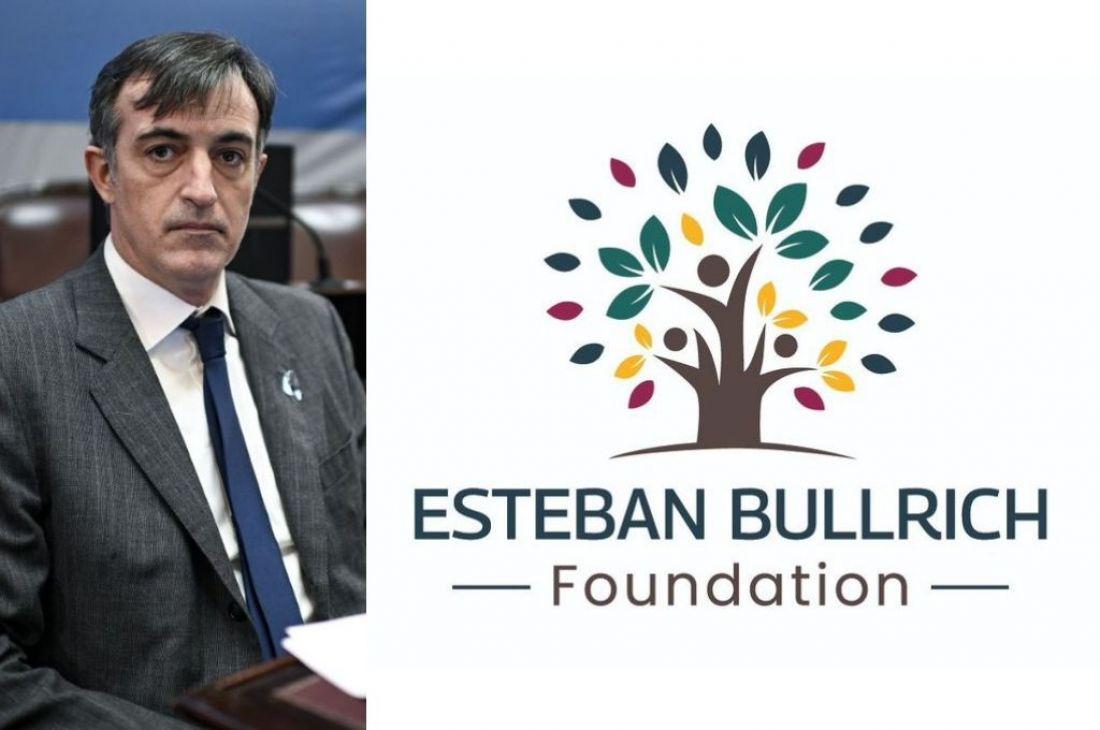 88832-esteban-bullrich-lanzo-una-fundacion-para-ayudar-a-los-enfermos-de-ela