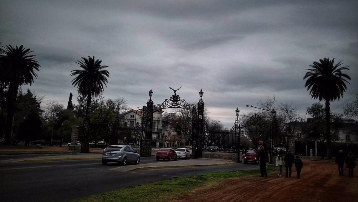 1509963828887clima mendoza nublado nubes lluvia (1)