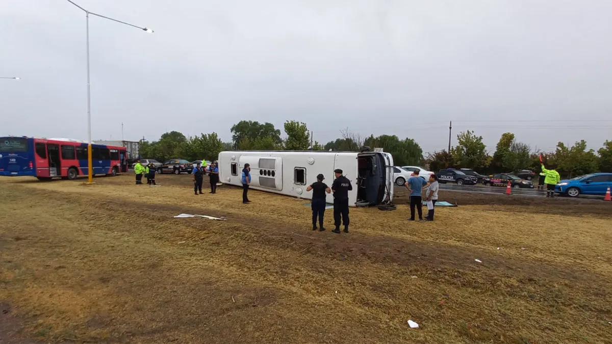 accidentes-mendoza-micro-cata-lujan-2jpg