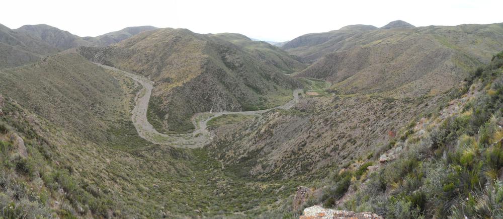 Vista_a_Quebrada_del_Manzano_-_panoramio