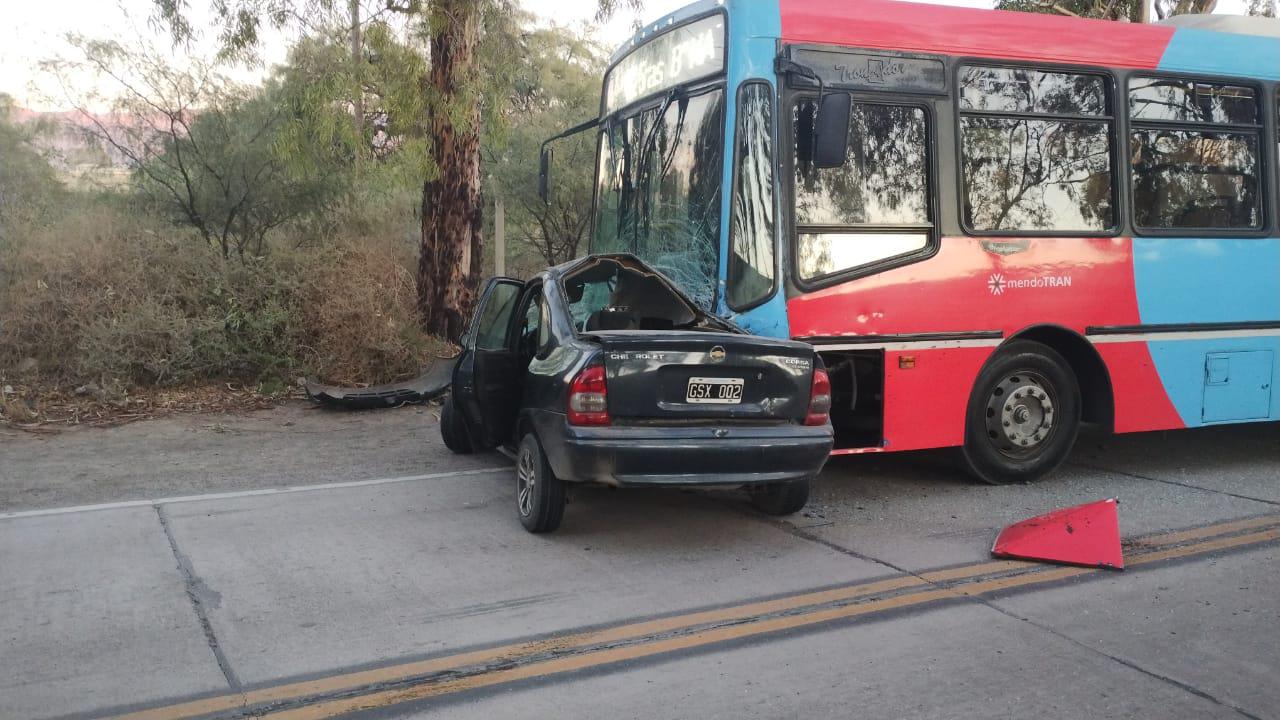 1686743945688Accidente-Auto-colectivo-lasheras-3